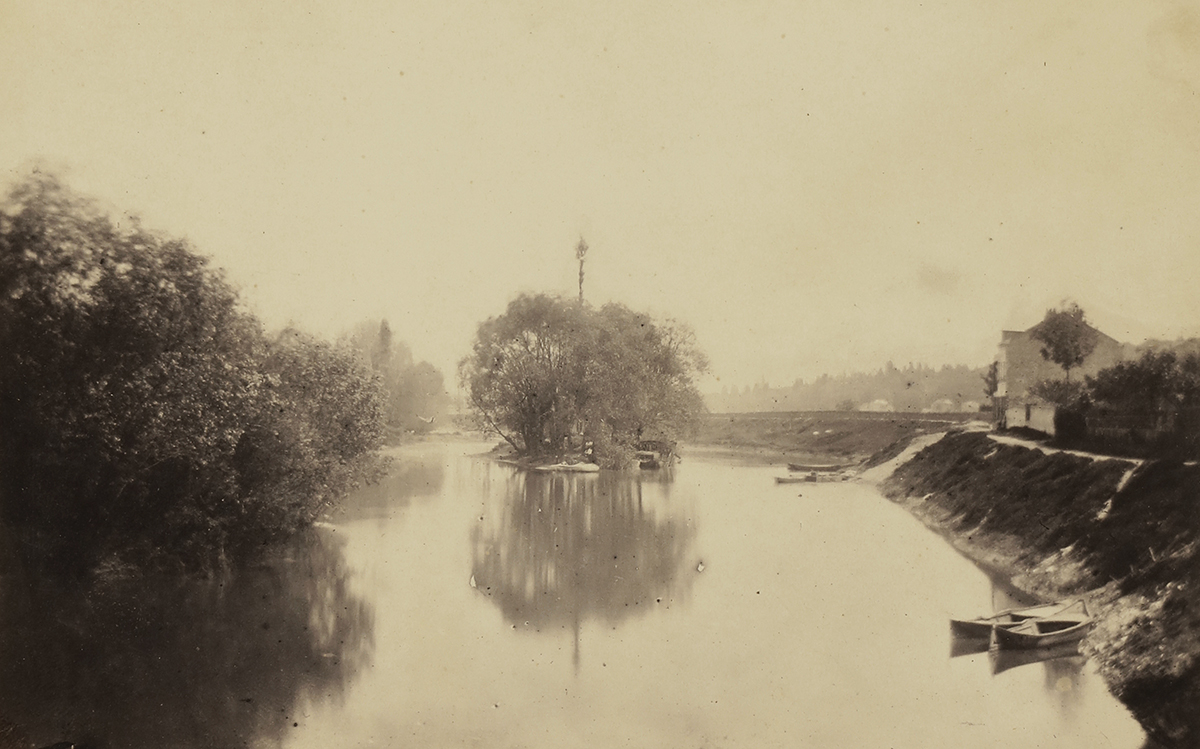 "Photographiques Fantaisies": An Album