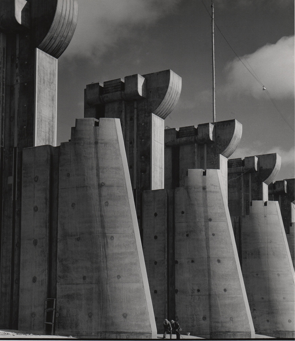 Margaret Bourke-White - Fort Peck Dam, Montana, 1st Cover of LIFE
