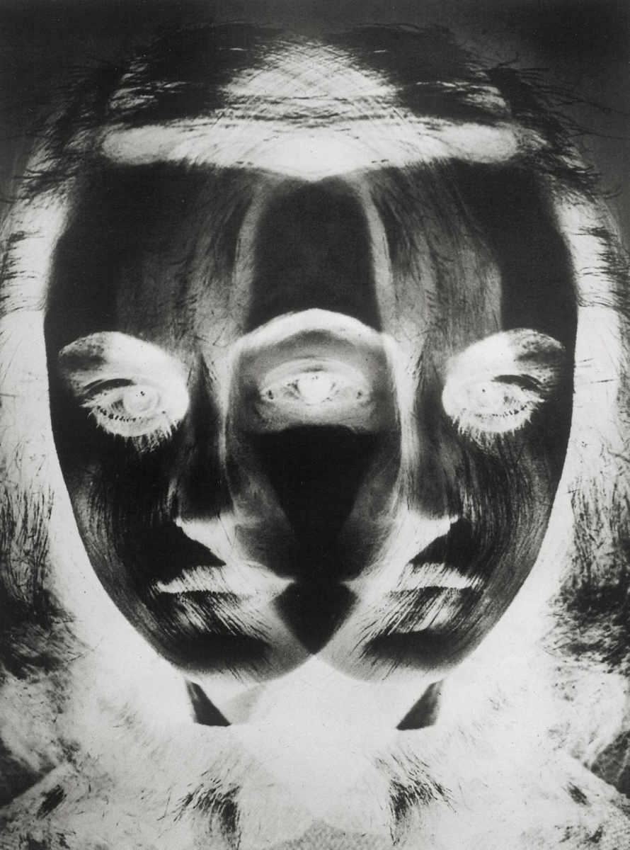 Otto Steinert - Maske einer Tänzerin (Dancer's Mask, or sometimes called The Black Mask) Otto Steinert - Maske einer Tänzerin (Dancer's Mask, or sometimes called The Black Mask)