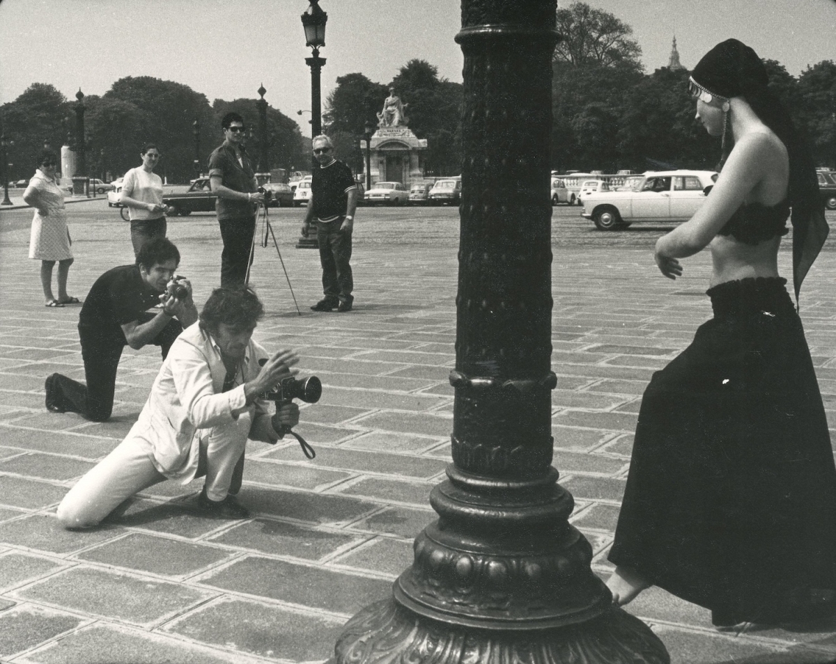 Robert Doisneau - Fashion Photoshoot, Place de la Concorde