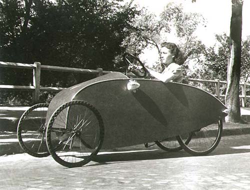 Pierre Jahan - Voiture a pedales (Pedal-mobile or "Velocar")