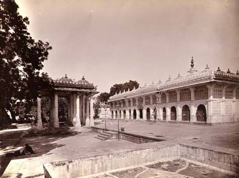 Lal Chand & Ranjit Singh - Mosque at Ahmedabad, India