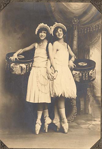 Anonymous - Two Ballerinas on Pointe with Hatboxes