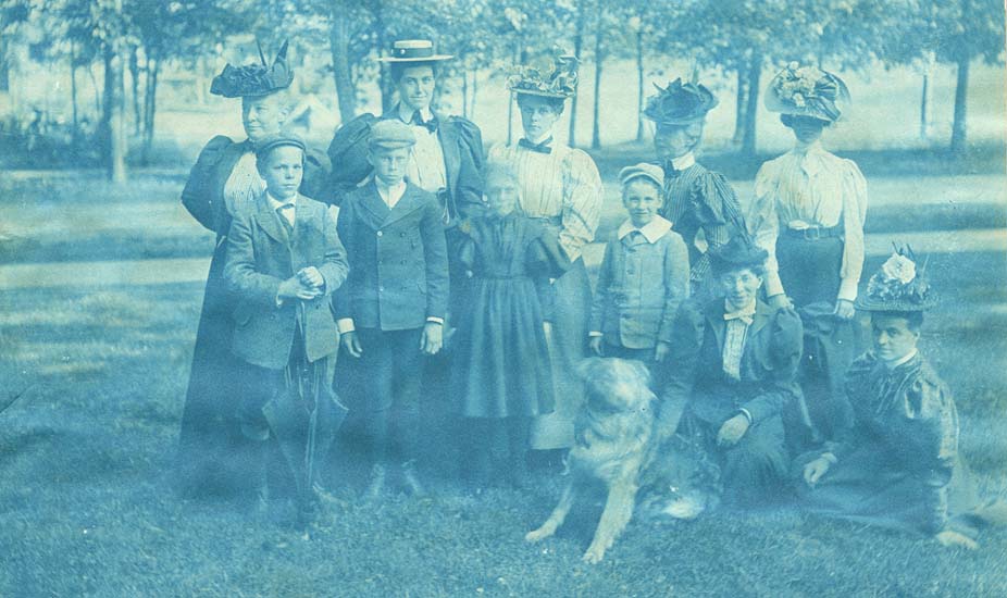 Anonymous - Women, Children and a Dog