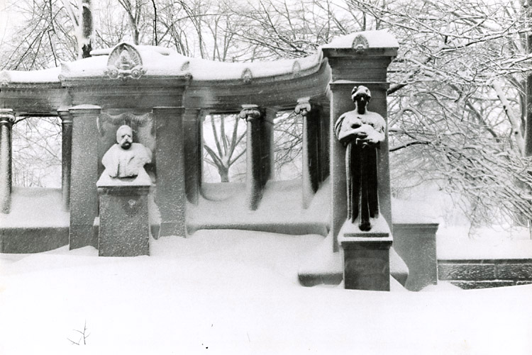 Susan McCartney - Central Park Monument, NYC